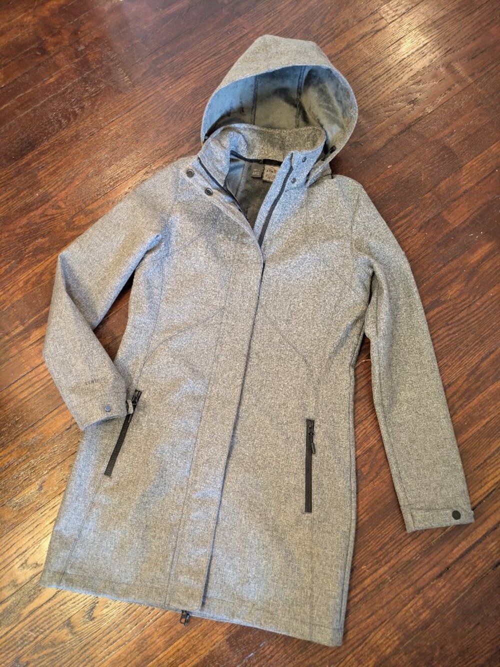 Womens plush lined, rain resistant Coat- Size Medium
